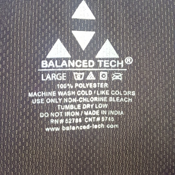 Fitness Activewear Shirt - Picture 4 of 4